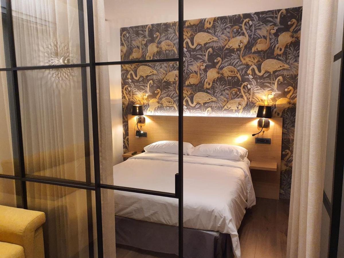 Porta Romana Gold Suite Милано Екстериор снимка